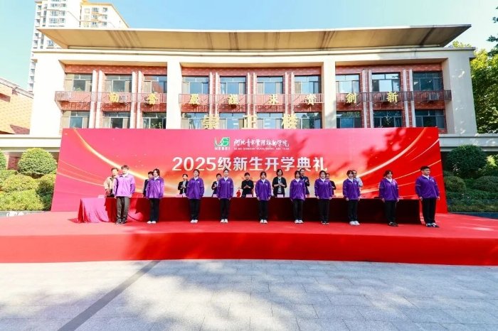 将所学所知与亿百app下载帮助中心战