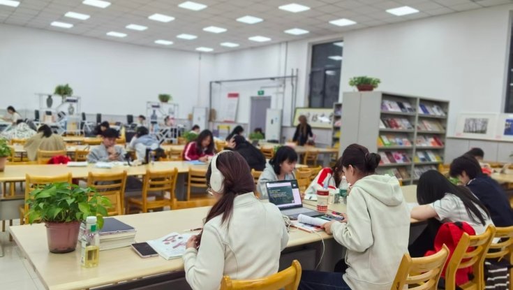 中国友谊出版亿百手机版下载手机版登录